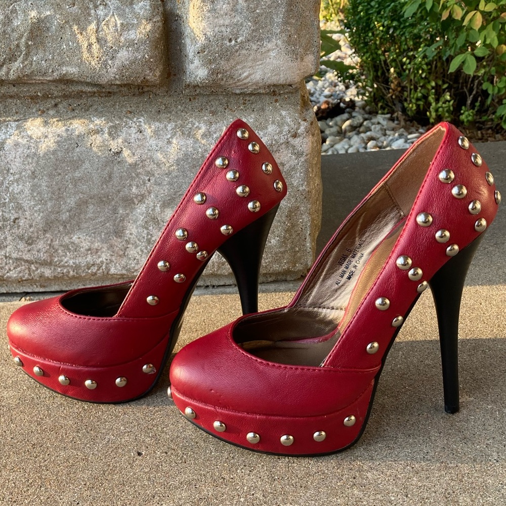 Sacred Heart Platform Studded Red Heels Size 6 Pumps
